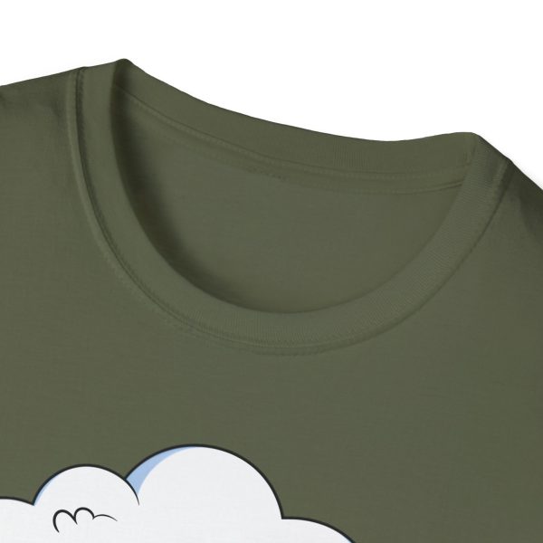 Tshirt Drapeau LGBT papillon assis sur un nuage dans le ciel design poétique et coloré pour sensibilisation et fierté LGBTQ+ shirt t-shirt - Image 63