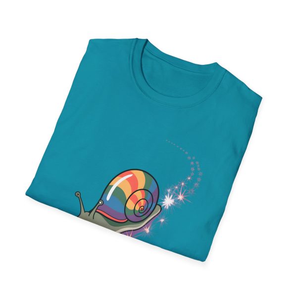 Tshirt LGBT+ escargot avec coquille colorée sur son dos design original et mignon pour célébrer la diversité et fierté LGBTQ+ shirt t-shirt - Image 100