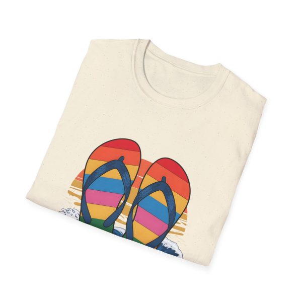 Tshirt LGBTQ+ tongs sur la plage design décontracté et estival pour célébrer la fierté et la diversité LGBTQ+ shirt t-shirt - Image 40