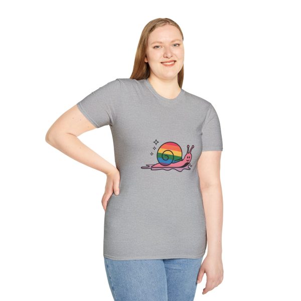 Tshirt Drapeau LGBT escargot avec coquille arc-en-ciel design amusant et coloré pour sensibilisation LGBTQ+ et fierté shirt t-shirt - Image 29