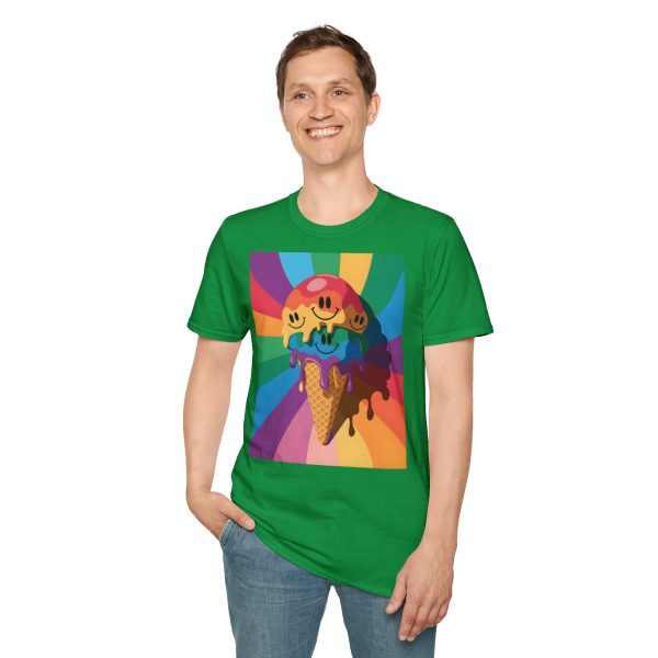 Tshirt Drapeau LGBT trois cônes de glace avec garnitures différentes design amusant et coloré pour célébrer la diversité LGBTQ+ t-shirt - Image 91