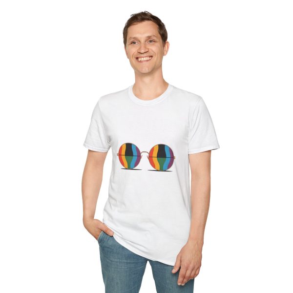 Tshirt Drapeau LGBT paire de lunettes sur fond noir design stylé et vibrant pour sensibilisation et soutien LGBTQ+ shirt t-shirt - Image 19