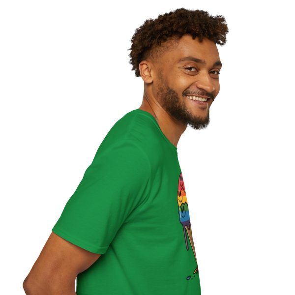 Tshirt Drapeau LGBT glace arc-en-ciel avec visages souriants design ludique et coloré pour célébrer la diversité et inclusion LGBTQ+ t-shirt - Image 95