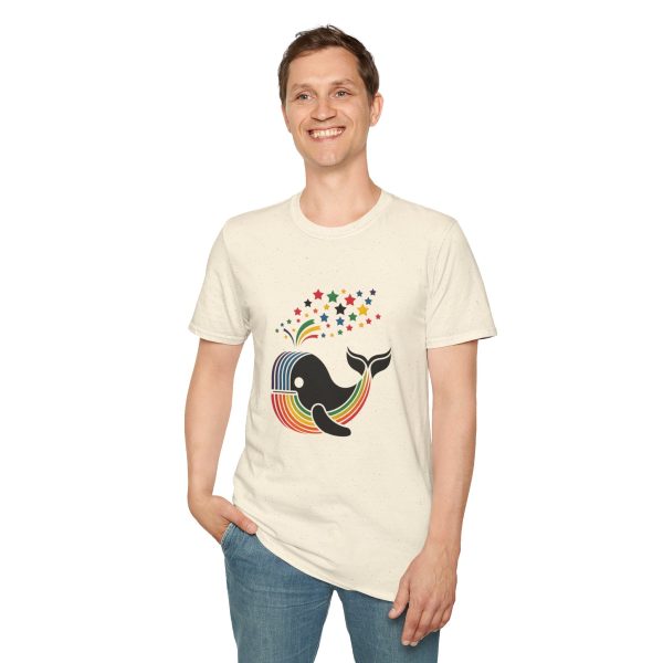 Tshirt LGBT+ baleine sautant hors d'un arc-en-ciel design magique et coloré pour célébrer la fierté et diversité LGBTQ+ shirt t-shirt - Image 43