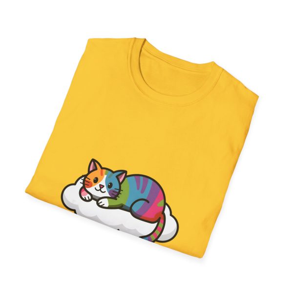 Tshirt LGBTQ+ chat allongé sur un nuage design mignon et apaisant pour célébrer l'amour et la diversité dans la communauté LGBTQ+ t-shirt - Image 52