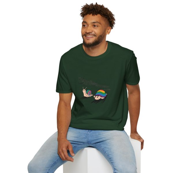 Tshirt LGBTQ+ deux escargots superposés design amusant pour célébrer la fierté et l'inclusion dans la communauté LGBT+ shirt t-shirt - Image 84