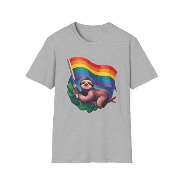 Tshirt Drapeau LGBT paresseux tenant un drapeau arc-en-ciel design amusant et mignon pour sensibilisation et inclusion LGBTQ+ shirt t-shirt - Image 25