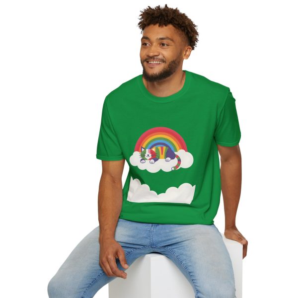 Tshirt LGBTQ+ chat dormant sur un nuage avec arc-en-ciel en arrière-plan design mignon et apaisant pour fierté LGBTQ+ shirt t-shirt - Image 96