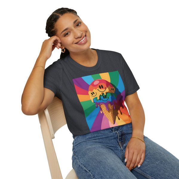 Tshirt Drapeau LGBT trois cônes de glace avec garnitures différentes design amusant et coloré pour célébrer la diversité LGBTQ+ t-shirt - Image 10