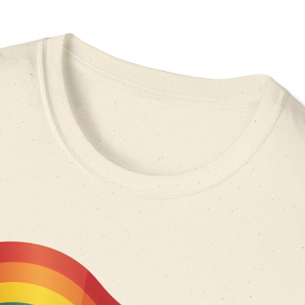 Tshirt Drapeau LGBT paresseux tenant un drapeau arc-en-ciel design amusant et mignon pour sensibilisation et inclusion LGBTQ+ shirt t-shirt - Image 39