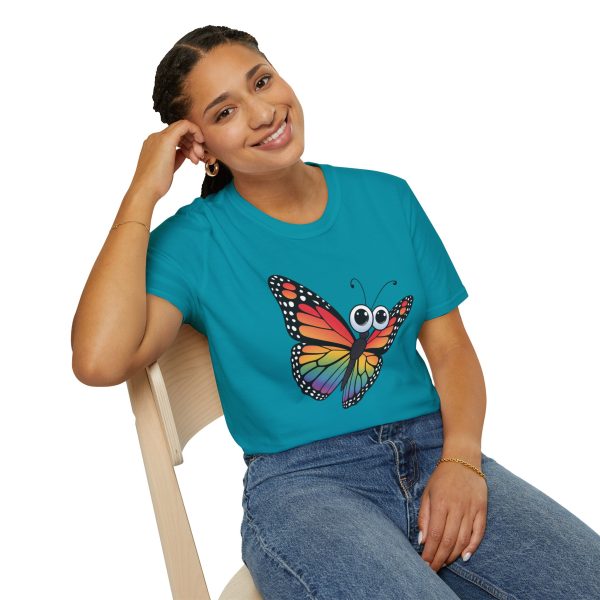 Tshirt Drapeau LGBT papillon coloré avec grands yeux sur fond noir design original et stylé pour sensibilisation à la fierté LGBTQ+ t-shirt - Image 106