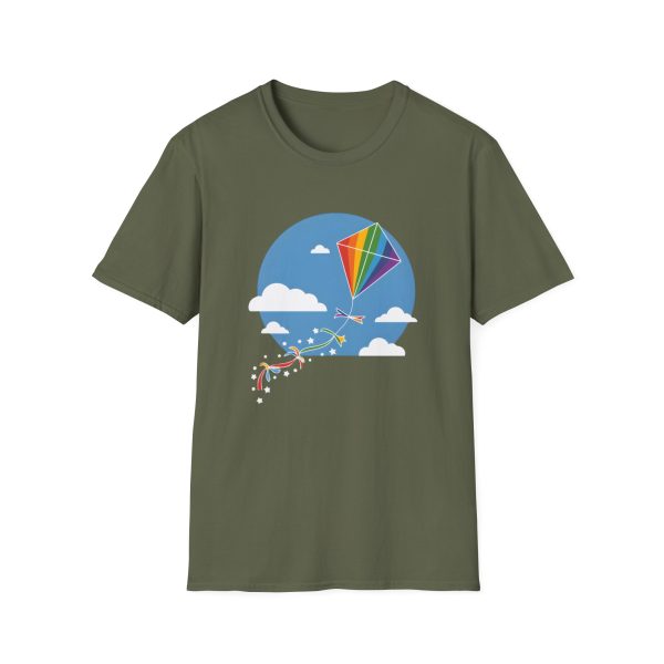 Tshirt LGBT+ cerf-volant avec queue arc-en-ciel volant dans le ciel design joyeux et coloré pour fierté LGBTQ+ shirt t-shirt - Image 61