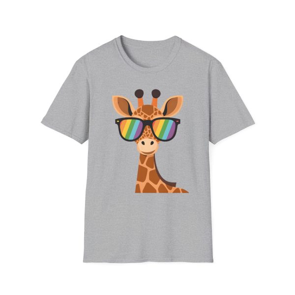 Tshirt LGBT+ girafe avec lunettes de soleil et rayure arc-en-ciel design humoristique et stylé pour fierté et soutien LGBTQ+ shirt t-shirt - Image 25