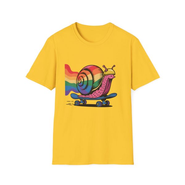 Tshirt LGBTQ+ escargot en skateboard avec fond arc-en-ciel design ludique et vibrant pour célébrer la fierté et inclusion LGBTQ+ t-shirt - Image 49