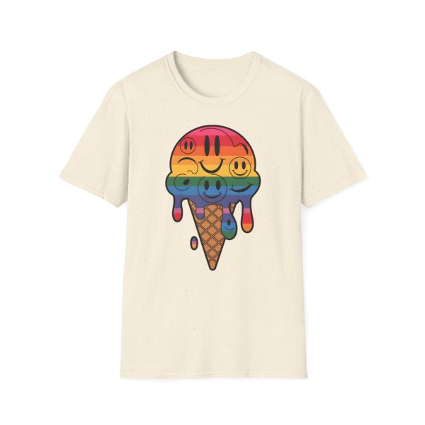 Tshirt LGBT+ cônes de glace avec visages souriants design amusant et mignon pour sensibilisation à la diversité et inclusion LGBTQ+ t-shirt - Image 37