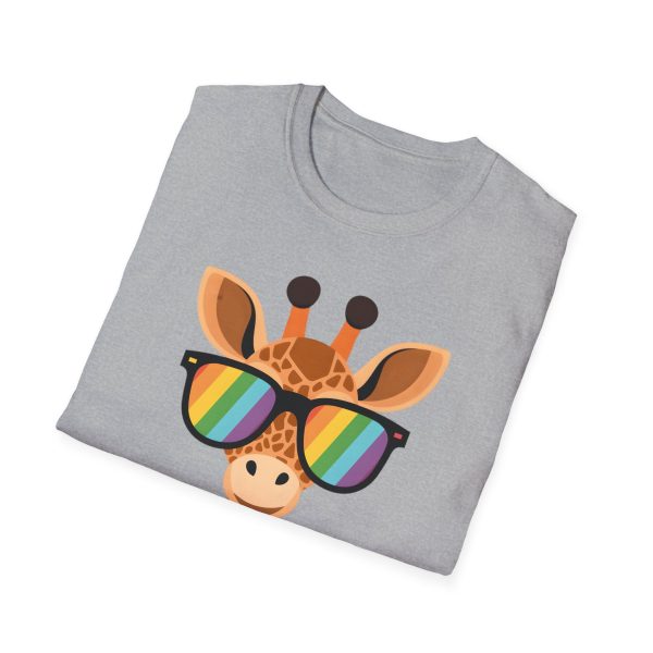 Tshirt LGBT+ girafe avec lunettes de soleil et rayure arc-en-ciel design humoristique et stylé pour fierté et soutien LGBTQ+ shirt t-shirt - Image 28