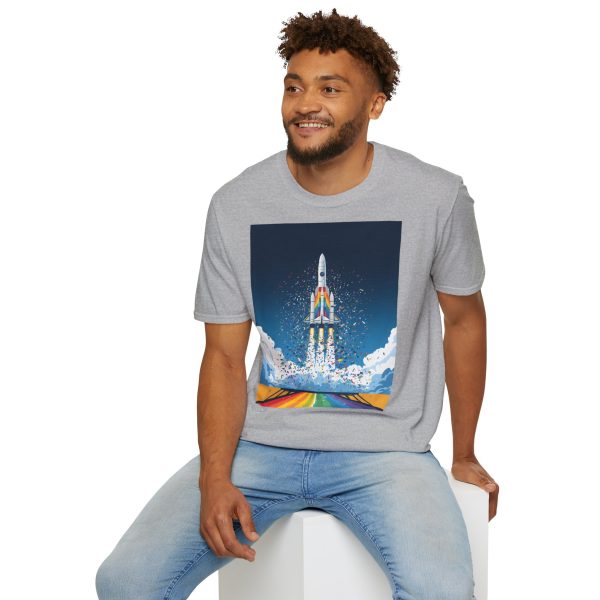 Tshirt LGBTQ+ fusée décolle dans le ciel design futuriste et inspirant pour célébrer la fierté et inclusion LGBTQ+ shirt t-shirt - Image 36