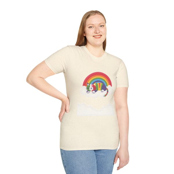 Tshirt LGBTQ+ chat dormant sur un nuage avec arc-en-ciel en arrière-plan design mignon et apaisant pour fierté LGBTQ+ shirt t-shirt - Image 41