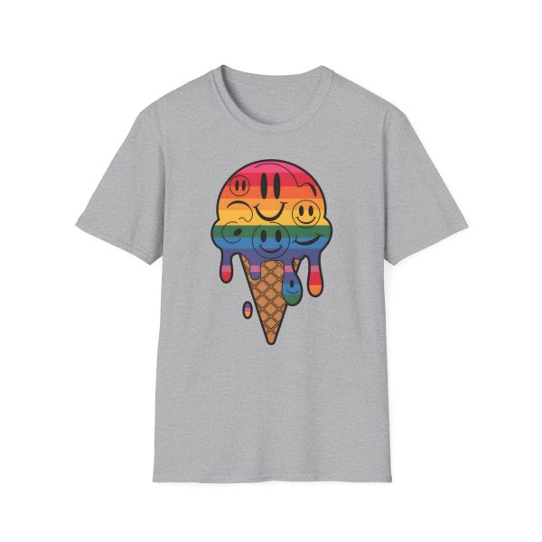 Tshirt LGBT+ cônes de glace avec visages souriants design amusant et mignon pour sensibilisation à la diversité et inclusion LGBTQ+ t-shirt - Image 25