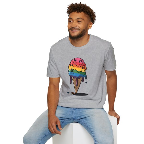 Tshirt Drapeau LGBT glace arc-en-ciel avec visages souriants design ludique et coloré pour célébrer la diversité et inclusion LGBTQ+ t-shirt - Image 36