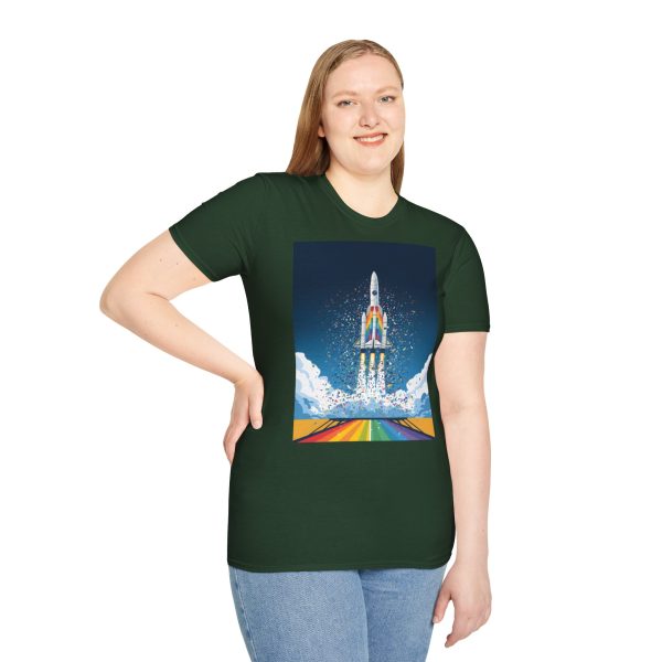 Tshirt LGBTQ+ fusée décolle dans le ciel design futuriste et inspirant pour célébrer la fierté et inclusion LGBTQ+ shirt t-shirt - Image 77