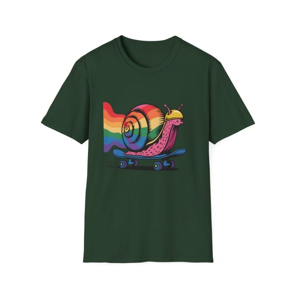 Tshirt LGBTQ+ escargot en skateboard avec fond arc-en-ciel design ludique et vibrant pour célébrer la fierté et inclusion LGBTQ+ t-shirt - Image 73