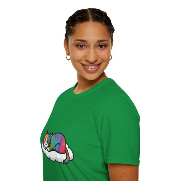 Tshirt LGBTQ+ chat allongé sur un nuage design mignon et apaisant pour célébrer l'amour et la diversité dans la communauté LGBTQ+ t-shirt - Image 93