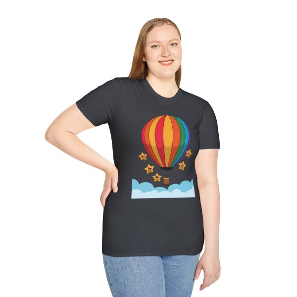 Tshirt LGBTQ+ montgolfière avec étoiles design coloré pour sensibilisation et soutien à la communauté LGBT+ et égalité shirt t-shirt - Image 5