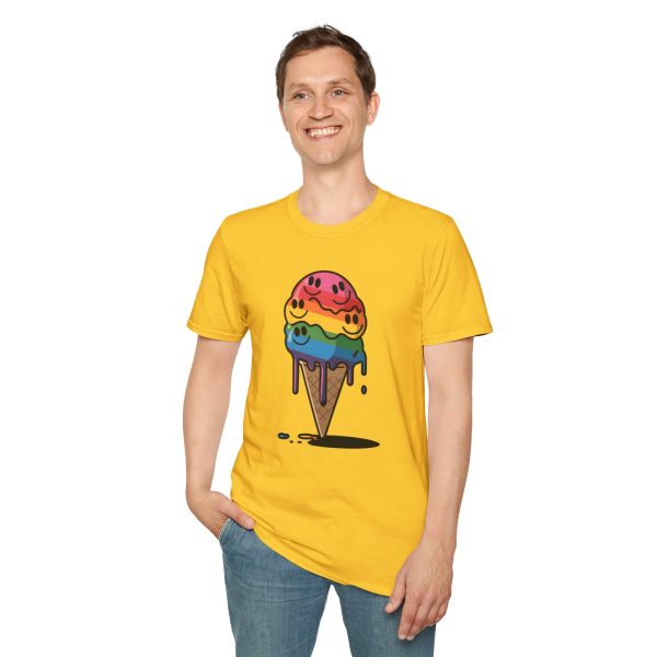 Tshirt Drapeau LGBT glace arc-en-ciel avec visages souriants design ludique et coloré pour célébrer la diversité et inclusion LGBTQ+ t-shirt - Image 55