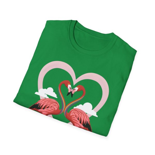 Tshirt LGBTQ+ flamants roses formant un coeur design symbolique et symbolique pour célébrer l'amour et la diversité LGBTQ+ shirt t-shirt - Image 88