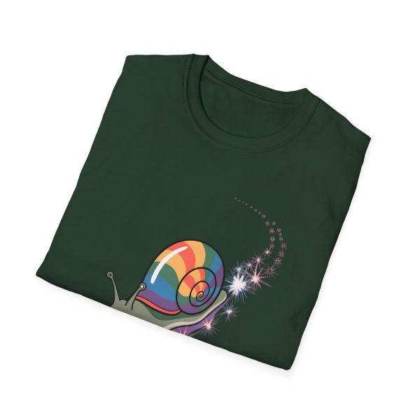 Tshirt LGBT+ escargot avec coquille colorée sur son dos design original et mignon pour célébrer la diversité et fierté LGBTQ+ shirt t-shirt - Image 76