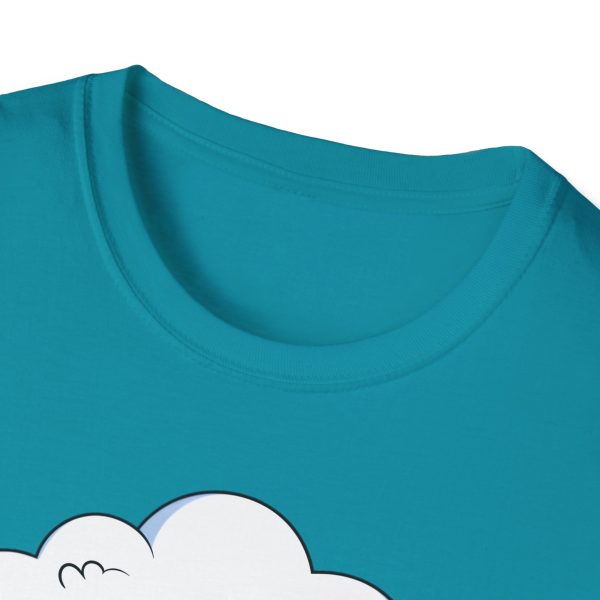 Tshirt Drapeau LGBT papillon assis sur un nuage dans le ciel design poétique et coloré pour sensibilisation et fierté LGBTQ+ shirt t-shirt - Image 99