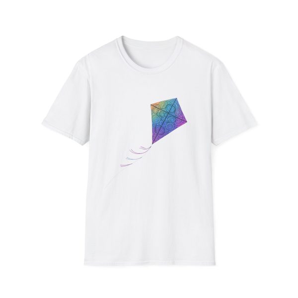 Tshirt Drapeau LGBT cerf-volant coloré volant dans la nuit design symbolique pour célébrer la liberté et la fierté LGBTQ+ shirt t-shirt - Image 13