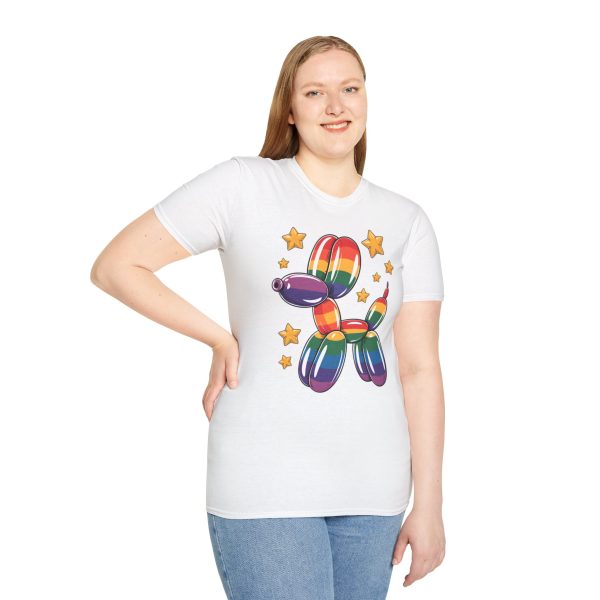 Tshirt Drapeau LGBT ballon en forme de chien avec étoiles design amusant et coloré pour soutien à la communauté LGBTQ+ et diversité t-shirt - Image 17