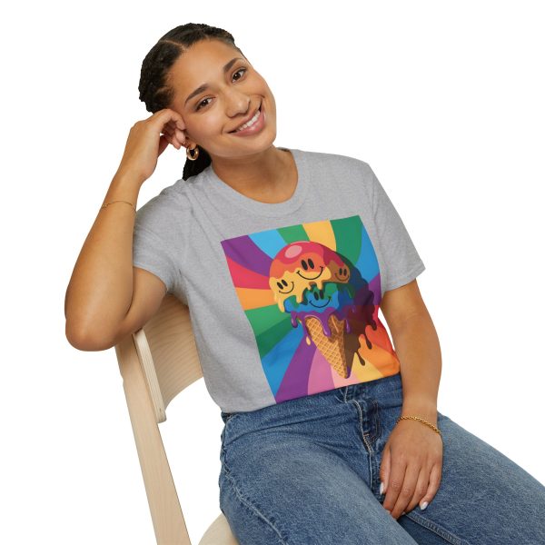 Tshirt Drapeau LGBT trois cônes de glace avec garnitures différentes design amusant et coloré pour célébrer la diversité LGBTQ+ t-shirt - Image 34