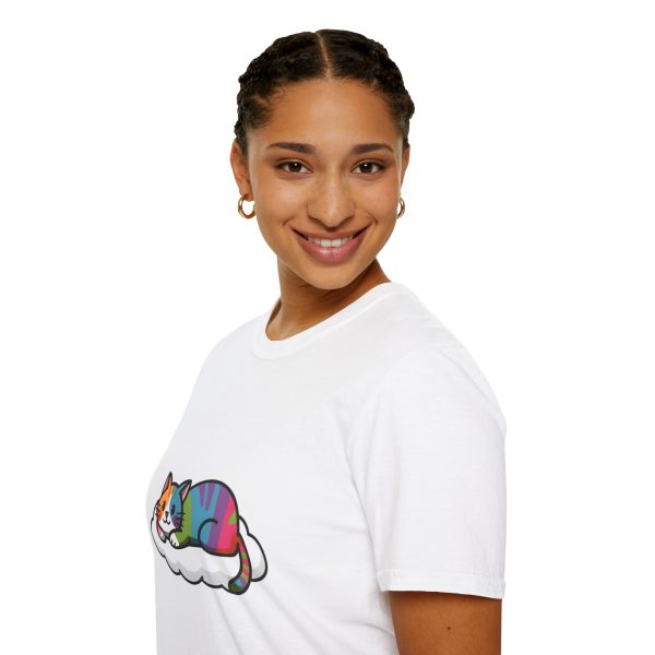 Tshirt LGBTQ+ chat allongé sur un nuage design mignon et apaisant pour célébrer l'amour et la diversité dans la communauté LGBTQ+ t-shirt - Image 21