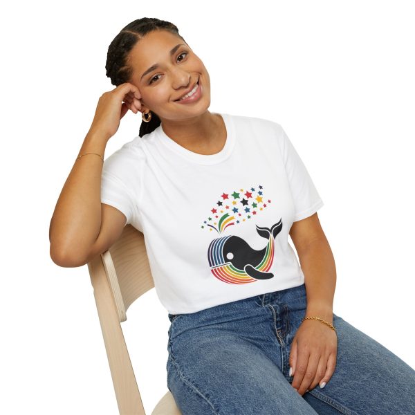 Tshirt LGBT+ baleine sautant hors d'un arc-en-ciel design magique et coloré pour célébrer la fierté et diversité LGBTQ+ shirt t-shirt - Image 22