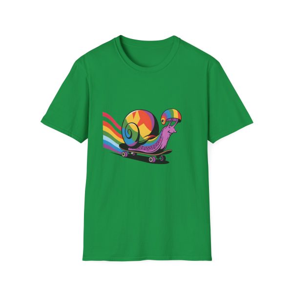 Tshirt LGBT+ escargot sur un skateboard avec roue arc-en-ciel design amusant et coloré pour célébrer la fierté LGBTQ+ shirt t-shirt - Image 85