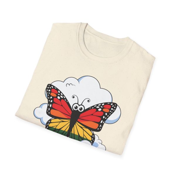 Tshirt Drapeau LGBT papillon assis sur un nuage dans le ciel design poétique et coloré pour sensibilisation et fierté LGBTQ+ shirt t-shirt - Image 40