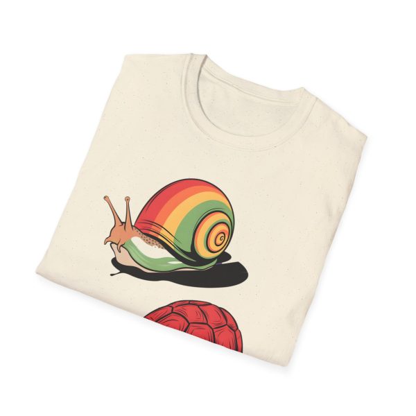 Tshirt Drapeau LGBT escargot et tortue sur fond noir design amusant pour sensibilisation et soutien à la diversité LGBTQ+ shirt t-shirt - Image 40