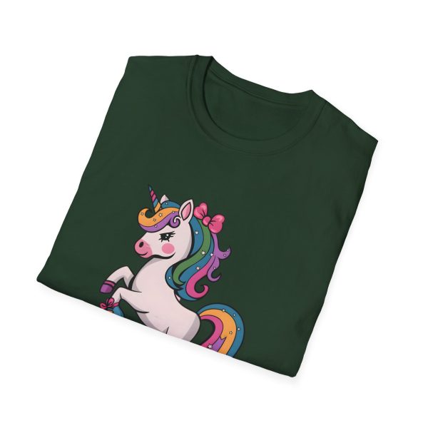 Tshirt Drapeau LGBT licorne sur un skateboard sur fond noir design vibrant et stylé pour sensibilisation à la diversité LGBTQ+ shirt t-shirt - Image 76