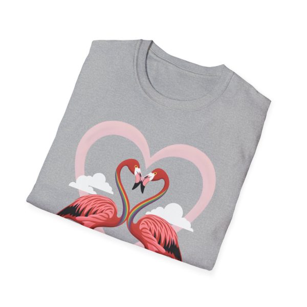 Tshirt LGBTQ+ flamants roses formant un coeur design symbolique et symbolique pour célébrer l'amour et la diversité LGBTQ+ shirt t-shirt - Image 28