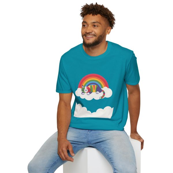 Tshirt LGBTQ+ chat dormant sur un nuage avec arc-en-ciel en arrière-plan design mignon et apaisant pour fierté LGBTQ+ shirt t-shirt - Image 108