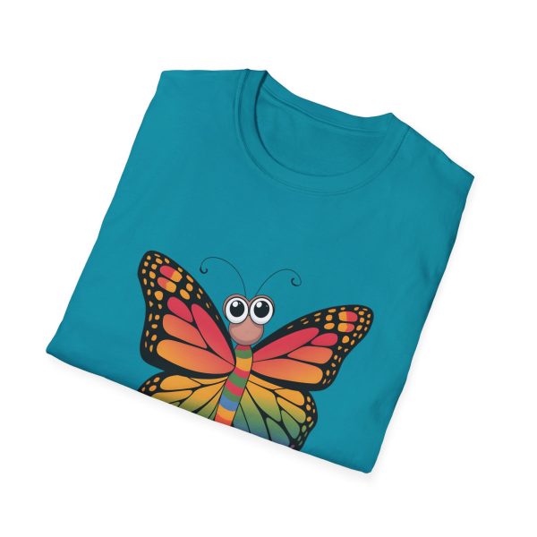 Tshirt LGBTQ+ papillon coloré avec grands yeux sur fond noir design vibrant et amusant pour célébrer la diversité LGBTQ+ shirt t-shirt - Image 100