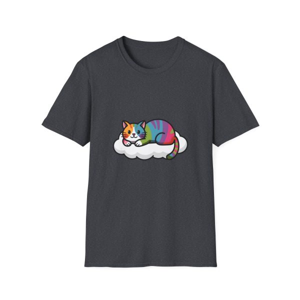 Tshirt LGBTQ+ chat allongé sur un nuage design mignon et apaisant pour célébrer l'amour et la diversité dans la communauté LGBTQ+ t-shirt