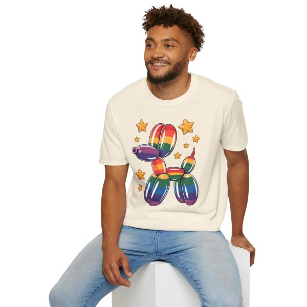 Tshirt Drapeau LGBT ballon en forme de chien avec étoiles design amusant et coloré pour soutien à la communauté LGBTQ+ et diversité t-shirt - Image 48