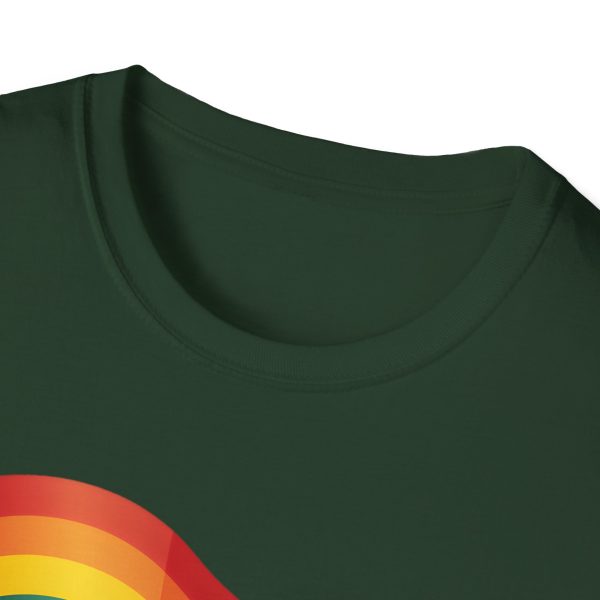 Tshirt Drapeau LGBT paresseux tenant un drapeau arc-en-ciel design amusant et mignon pour sensibilisation et inclusion LGBTQ+ shirt t-shirt - Image 75