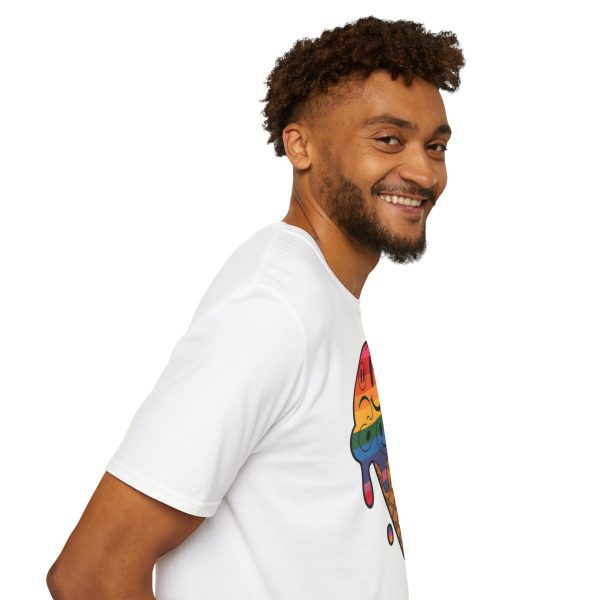 Tshirt LGBT+ cônes de glace avec visages souriants design amusant et mignon pour sensibilisation à la diversité et inclusion LGBTQ+ t-shirt - Image 23