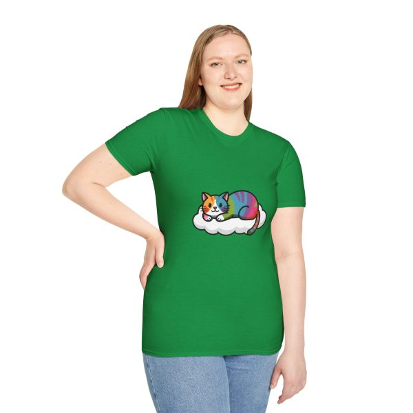 Tshirt LGBTQ+ chat allongé sur un nuage design mignon et apaisant pour célébrer l'amour et la diversité dans la communauté LGBTQ+ t-shirt - Image 89