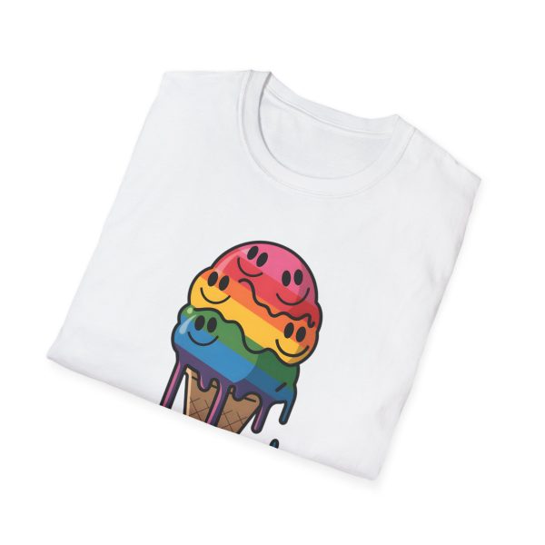 Tshirt Drapeau LGBT glace arc-en-ciel avec visages souriants design ludique et coloré pour célébrer la diversité et inclusion LGBTQ+ t-shirt - Image 16